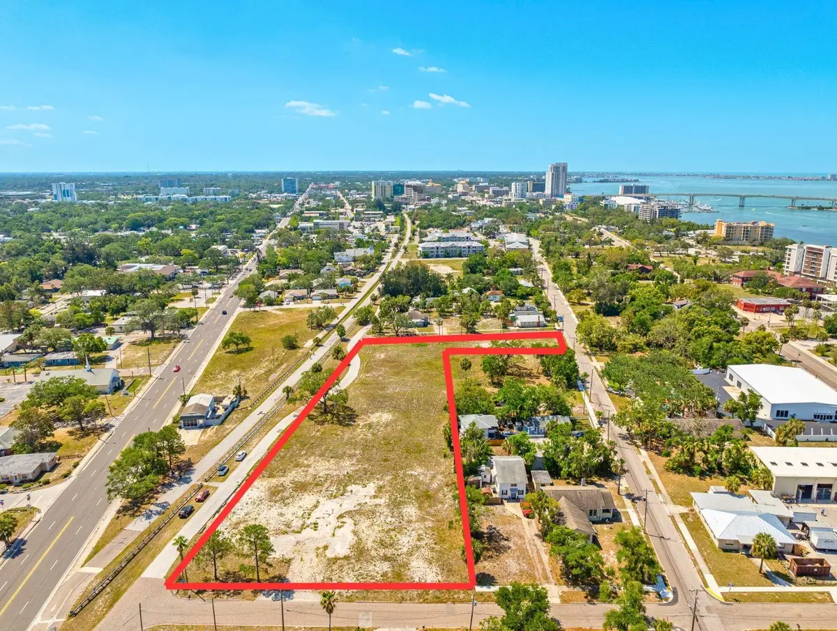 611 Palm Bluff Street, Clearwater, FL 33755 - Image #1