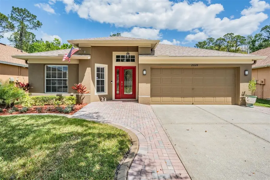 25324 Lexington Oaks Boulevard, Wesley Chapel, FL 33544 - Image #2