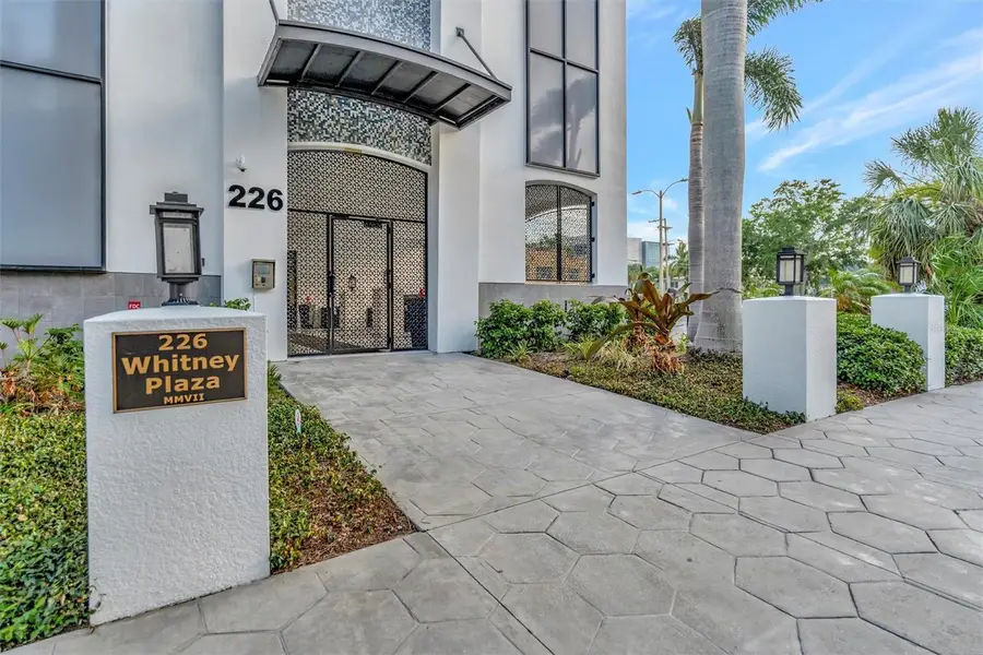 226 5th Avenue N #605, Saint Petersburg, FL 33701 - Image #2