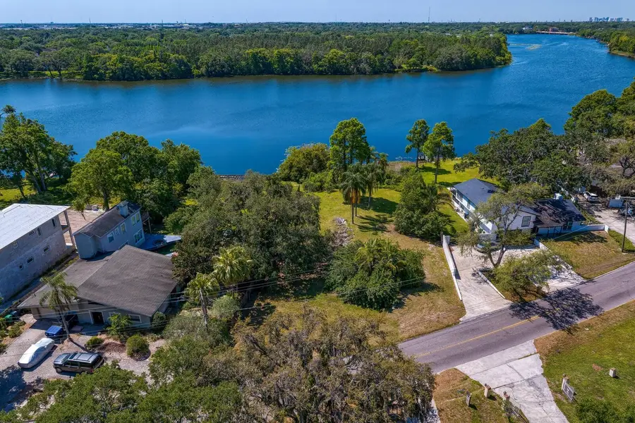 4607 E River Hills Drive, Tampa, FL 33617 - Image #2