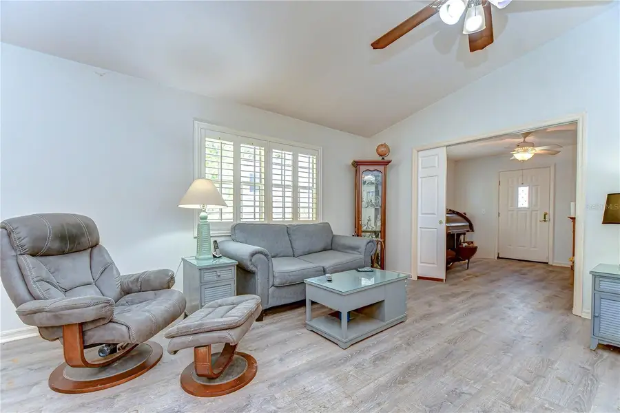 5906 Greenbriar Court, Zephyrhills, FL 33542 - Image #3