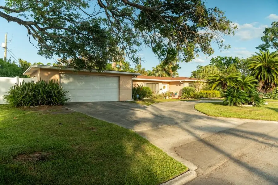 631 Luzon Avenue, Tampa, FL 33606 - Image #2