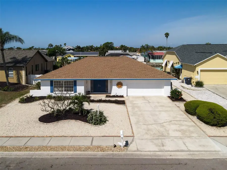 6528 Santiago Court, Apollo Beach, FL 33572 - Image #2