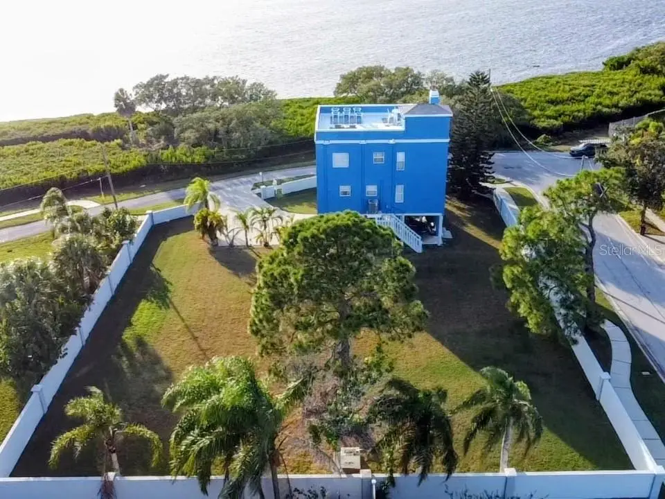 228 Shore Drive, Tarpon Springs, FL 34689 - Image #1