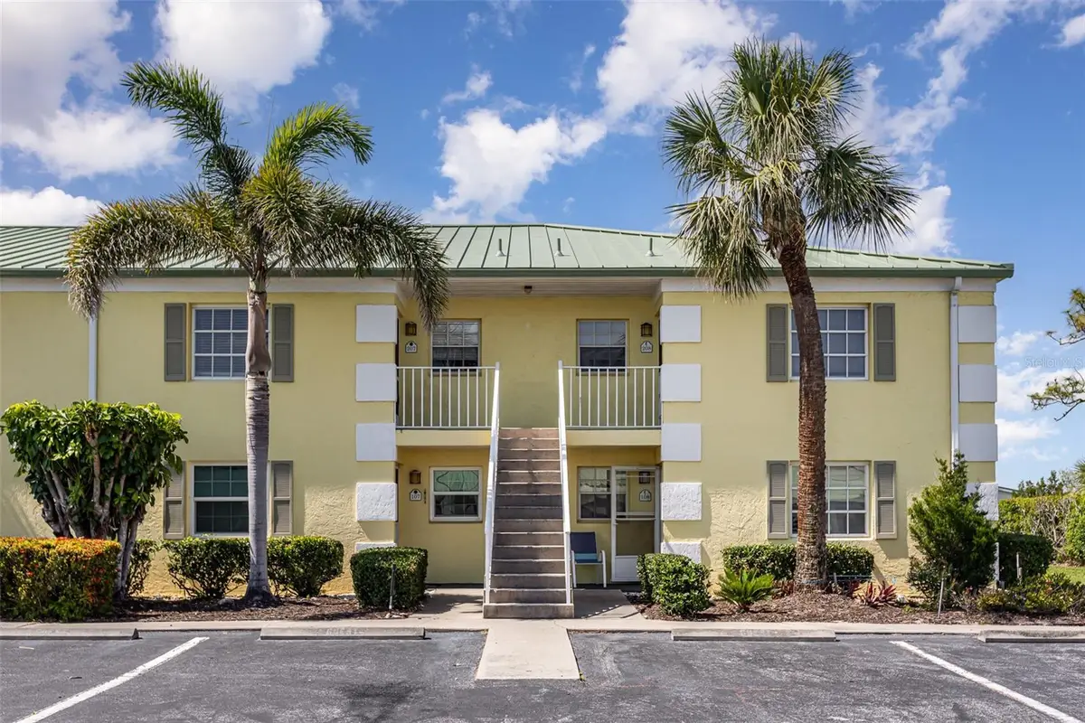 942 Capri Isles Boulevard #207, Venice, FL 34292 - Image #1