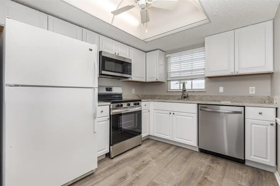 942 Capri Isles Boulevard #207, Venice, FL 34292 - Image #3