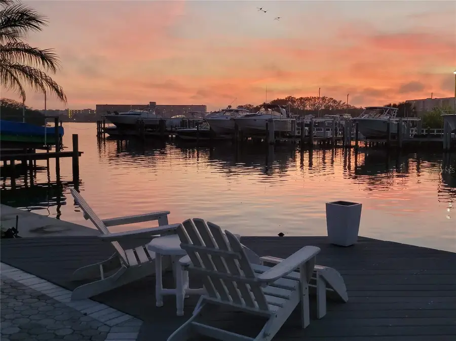 1311 Sea Gull Drive S, Saint Petersburg, FL 33707 - Image #3