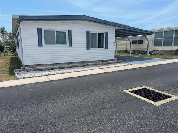 210 Royal Palm Circle, LARGO, FL 33778