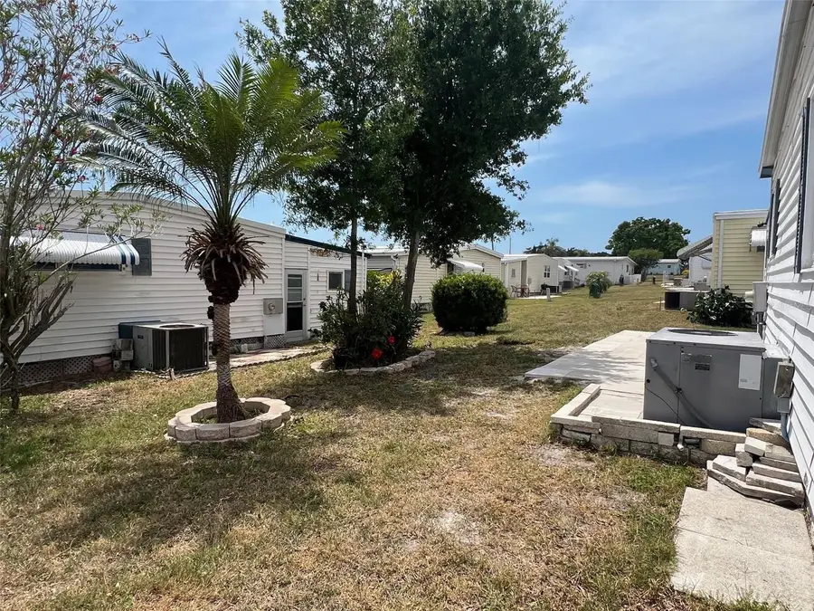 210 Royal Palm Circle, Largo, FL 33778 - Image #3