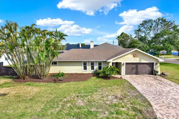 680 Capri Boulevard, TREASURE ISLAND, FL 33706