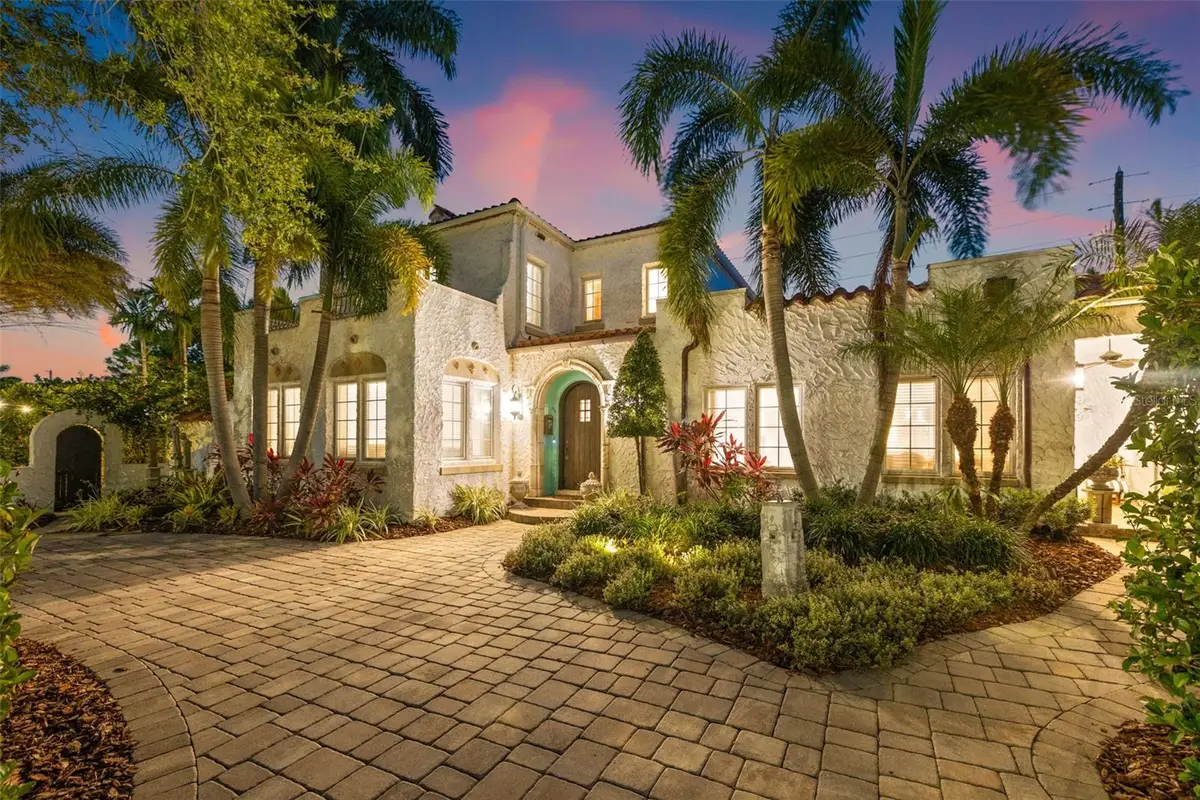 356 22nd Avenue Ne, Saint Petersburg, FL 33704 - #1