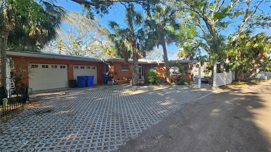 6 Sea Lane S, Saint Petersburg, FL 33705 - Image #2