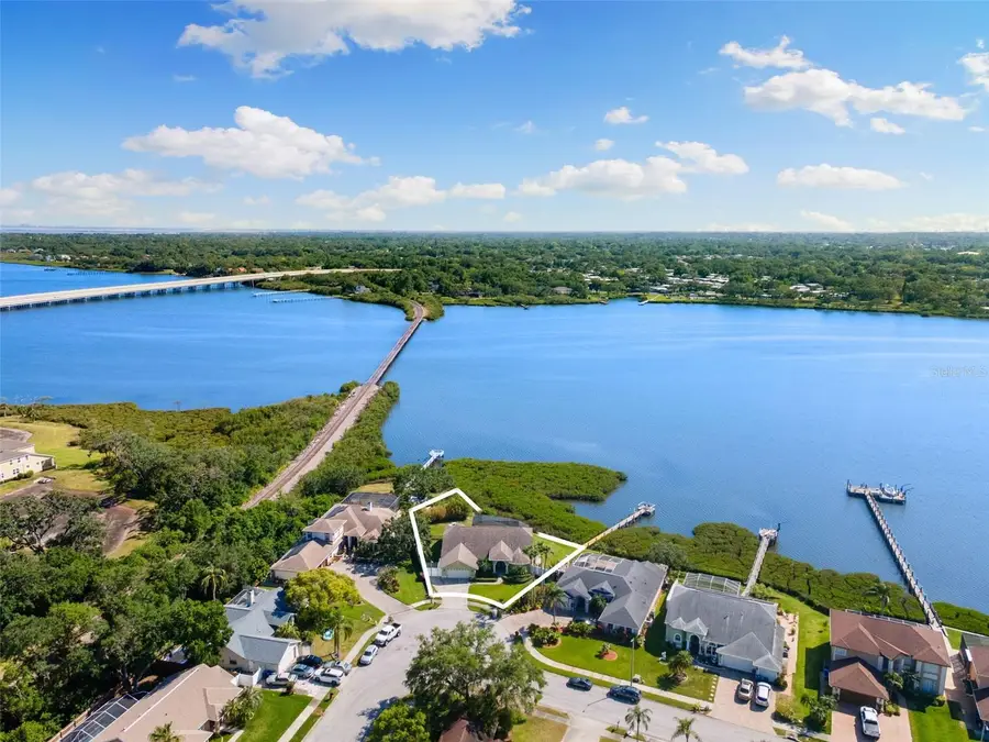 826 Christina Circle, Oldsmar, FL 34677 - Image #3