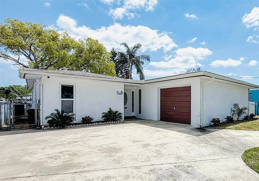 4920 Pelican Drive, New Port Richey, FL 34652 - Image #2