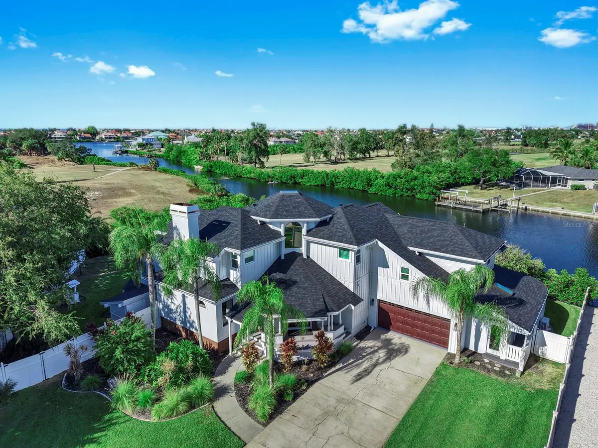 945 Bunker View Drive, Apollo Beach, FL 33572 - Image #1