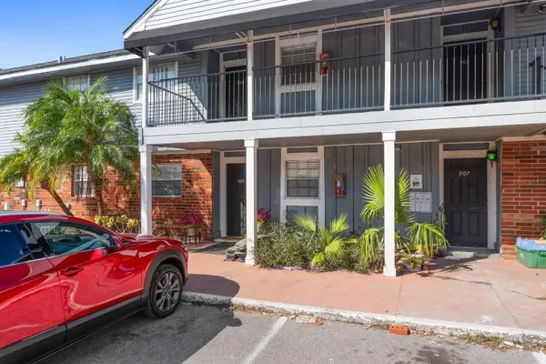 200 Country Club Drive #906, LARGO, FL 33771