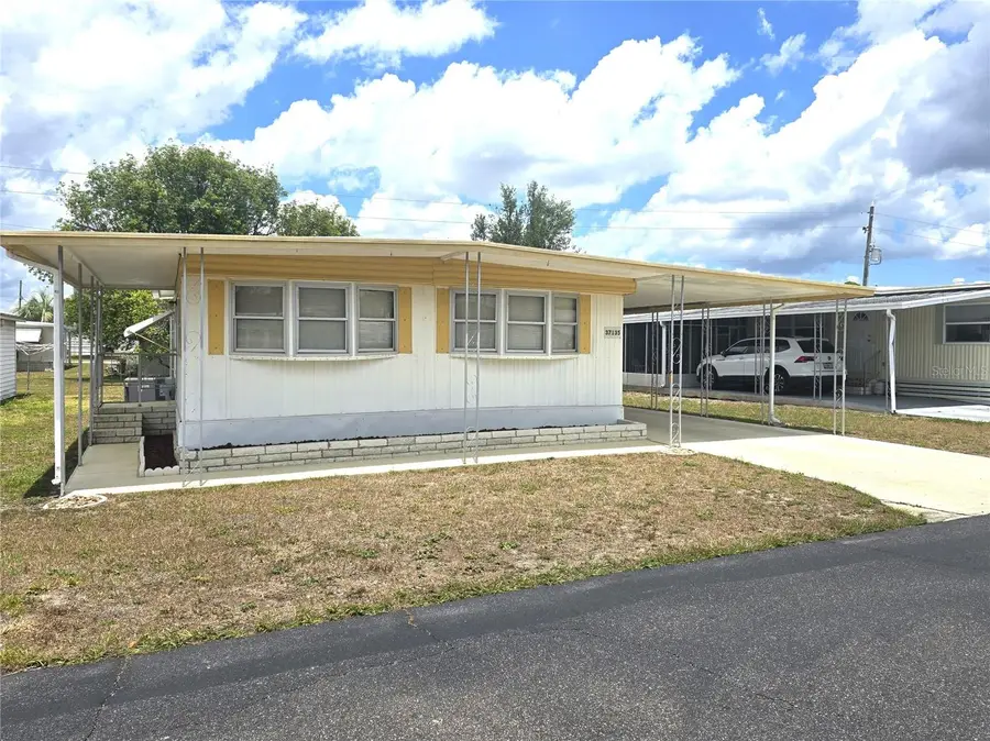 37135 Sandra Avenue, Zephyrhills, FL 33542 - Image #2