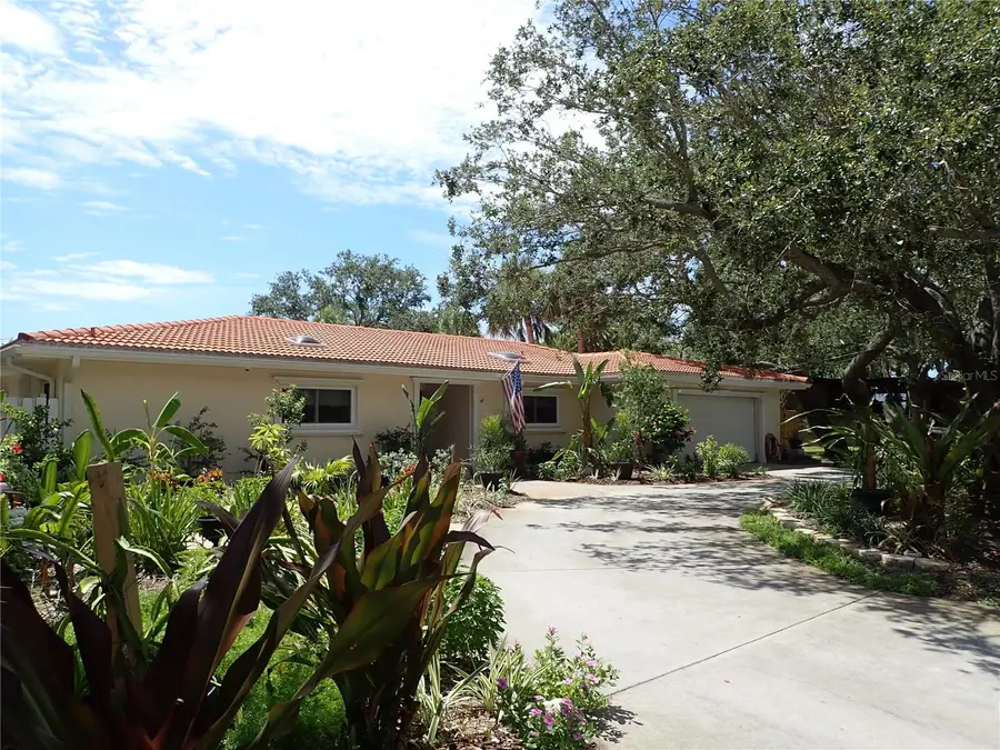 2834 Pelham Road N, Saint Petersburg, FL 33710 - Image #2