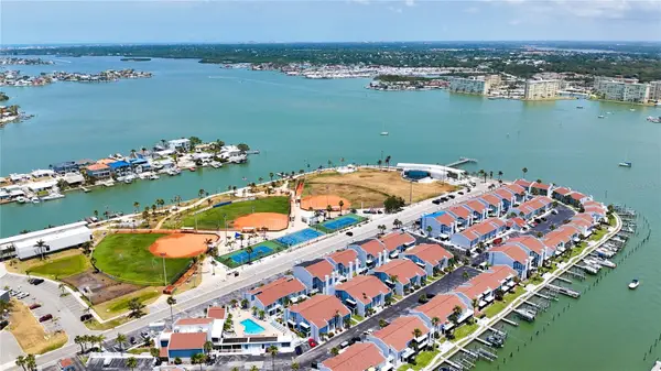 230 Medallion Boulevard #G, MADEIRA BEACH, FL 33708