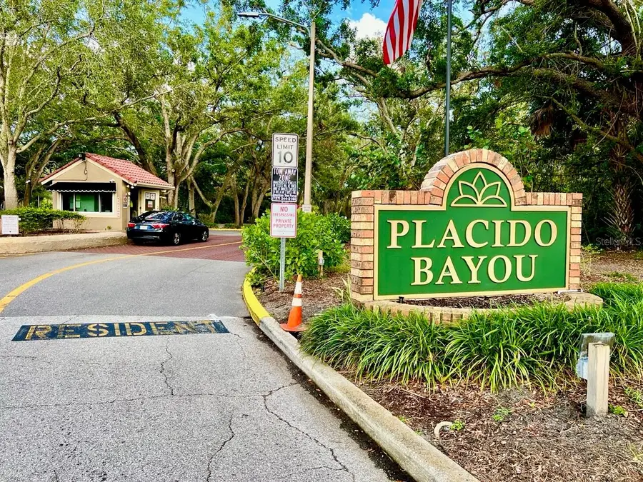 5001 Queen Palm Terrace Ne, Saint Petersburg, FL 33703 - Image #3