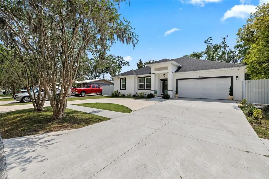 19212 Sunlake Boulevard, Lutz, FL 33558 - Image #2