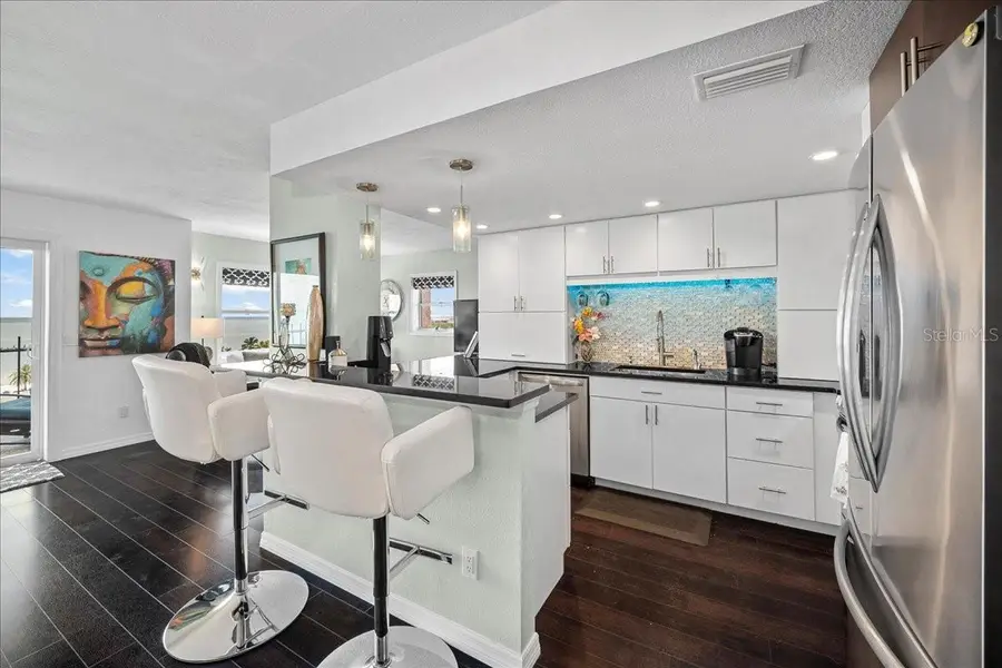 1120 N Shore Drive Ne #802, Saint Petersburg, FL 33701 - Image #3