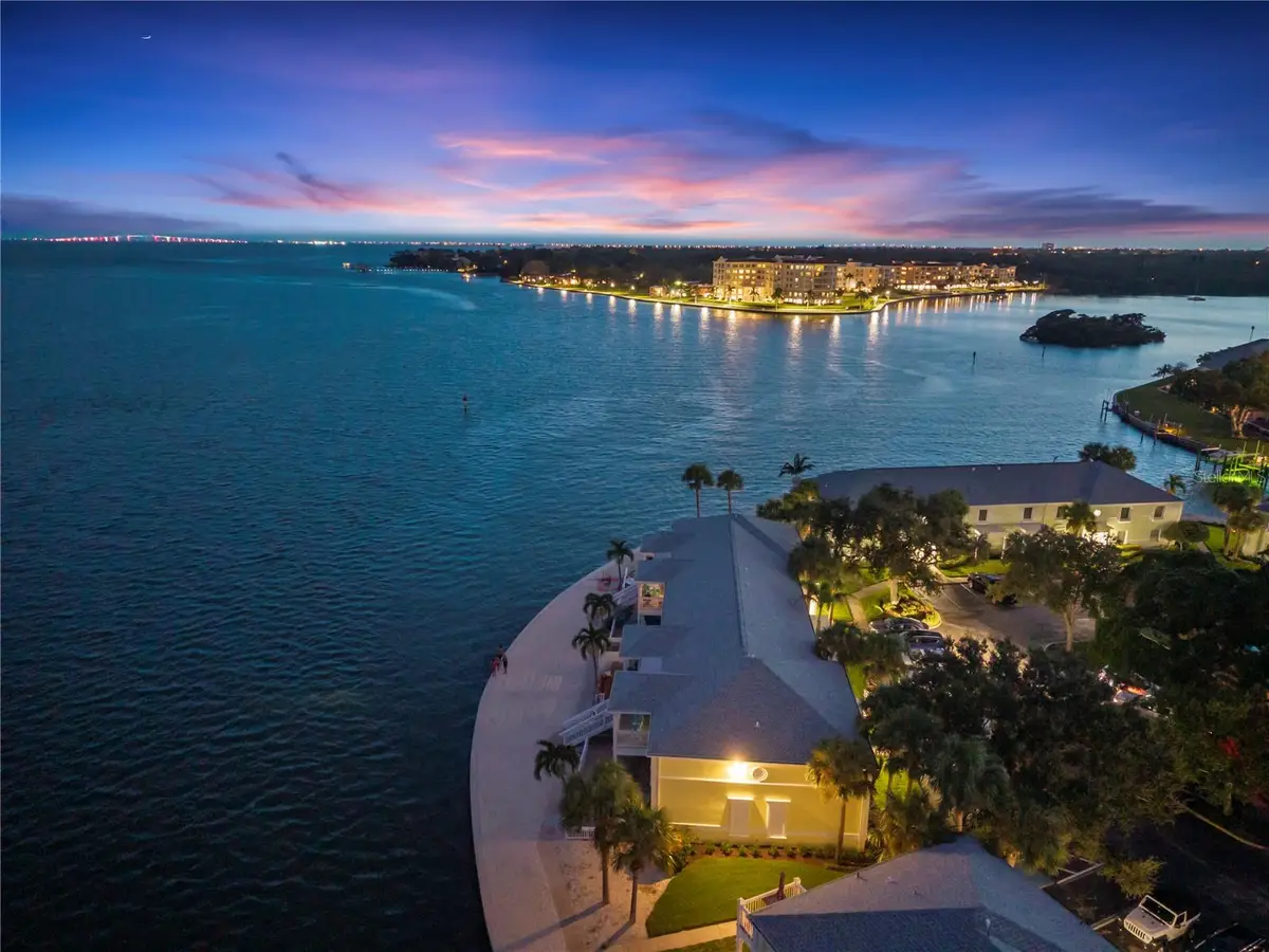 5260 Coquina Key Drive Se #C, Saint Petersburg, FL 33705 - Image #1