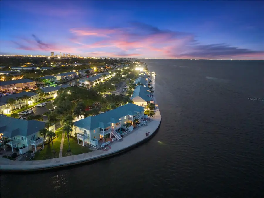 5260 Coquina Key Drive Se #C, Saint Petersburg, FL 33705 - Image #2