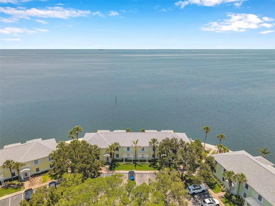 5260 Coquina Key Drive Se #C, Saint Petersburg, FL 33705 - Image #3
