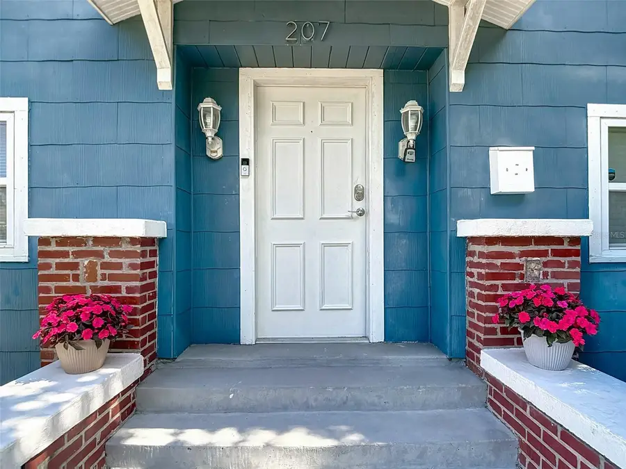 207 W Chelsea Street, Tampa, FL 33603 - Image #2