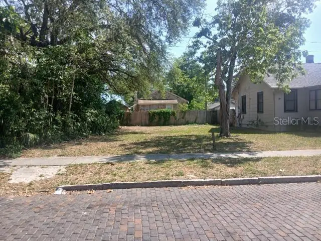 930 James Avenue S, Saint Petersburg, FL 33705 - Image #1