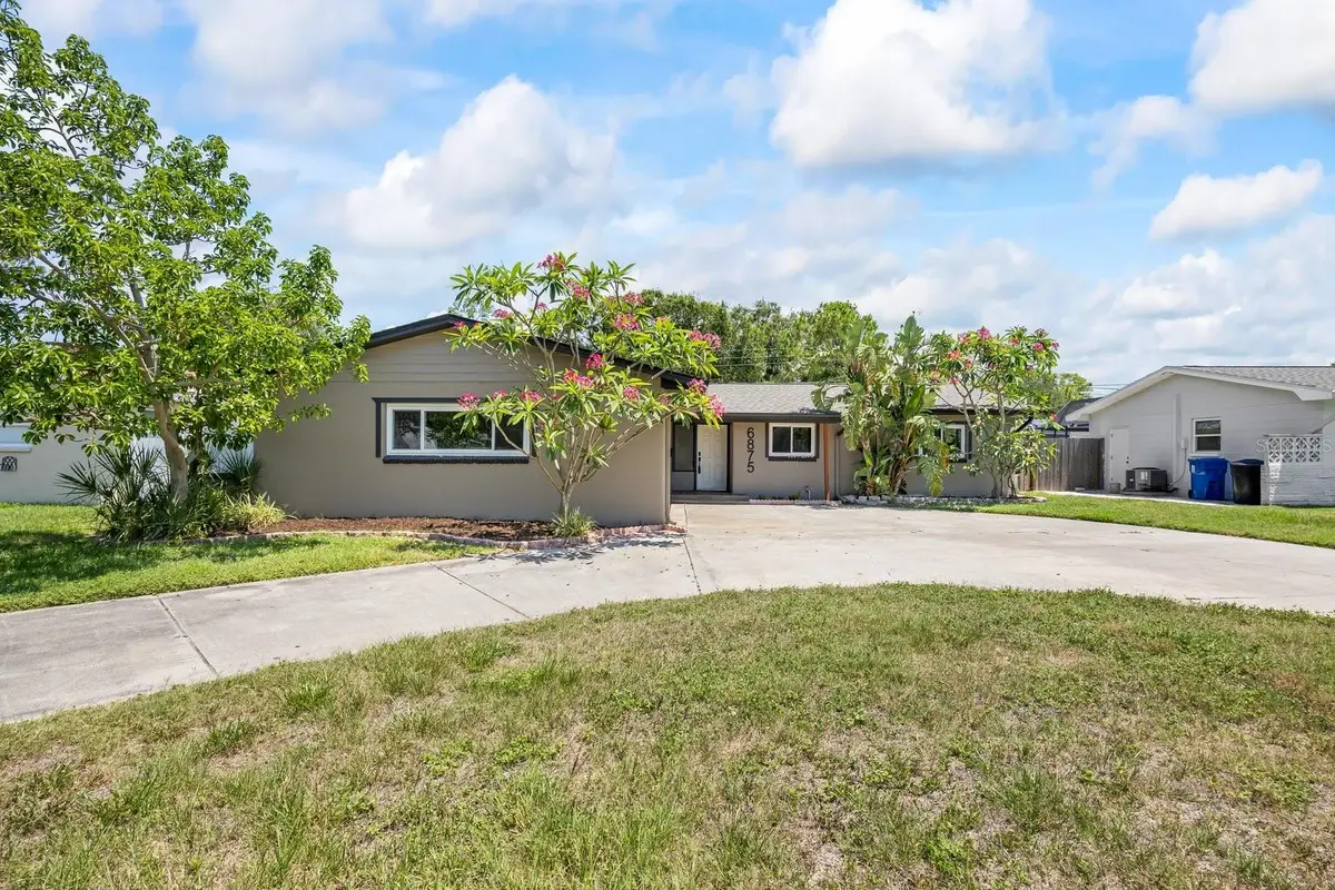 6875 11th Avenue N, Saint Petersburg, FL 33710 - Image #1