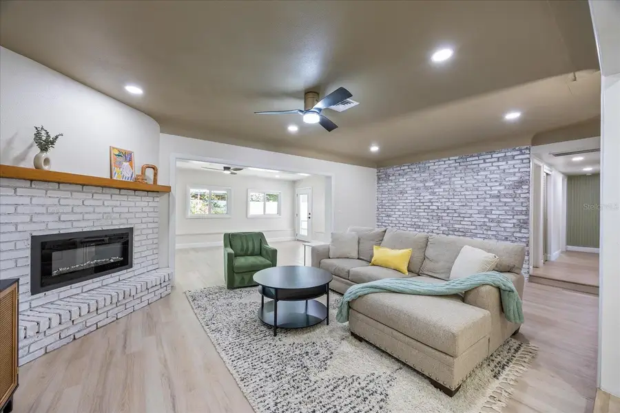 6875 11th Avenue N, Saint Petersburg, FL 33710 - Image #2