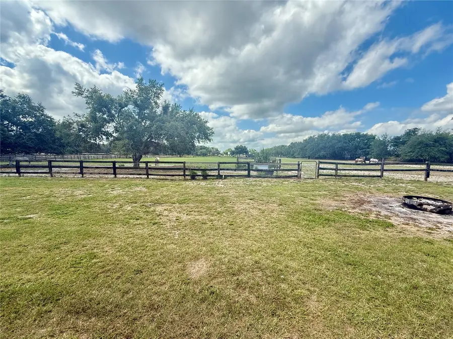 439 Corbett Road, Lithia, FL 33547 - Image #2