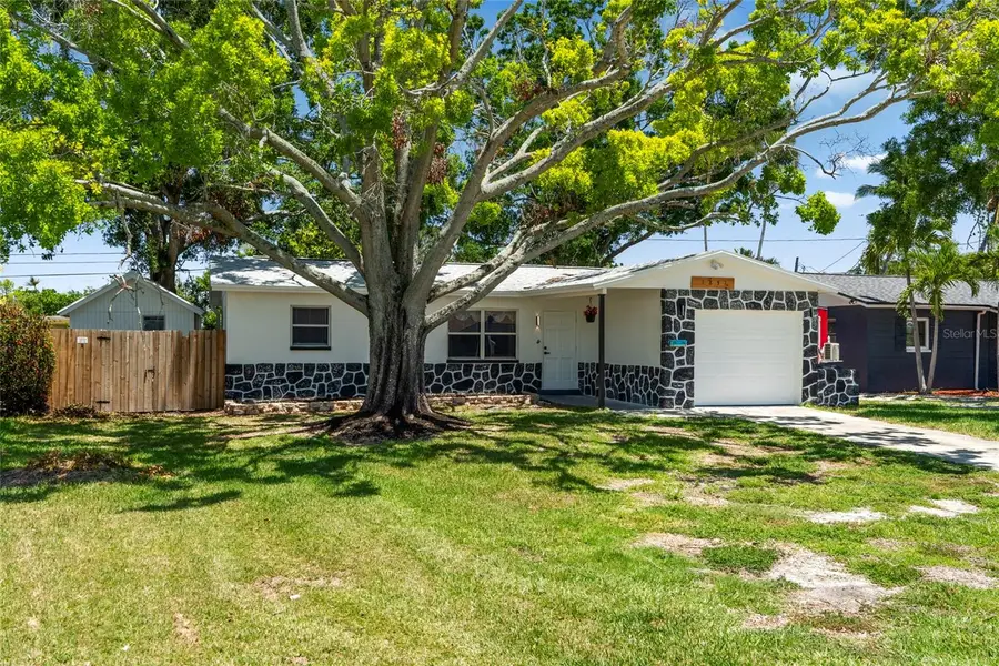 1851 Oklahoma Avenue Ne, Saint Petersburg, FL 33703 - Image #2