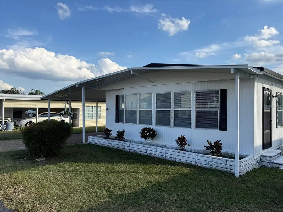 37832 Madeira Avenue, Zephyrhills, FL 33541 - Image #3