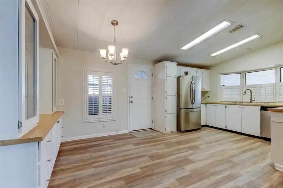 9110 Sheldon West Drive, Tampa, FL 33626 - Image #3