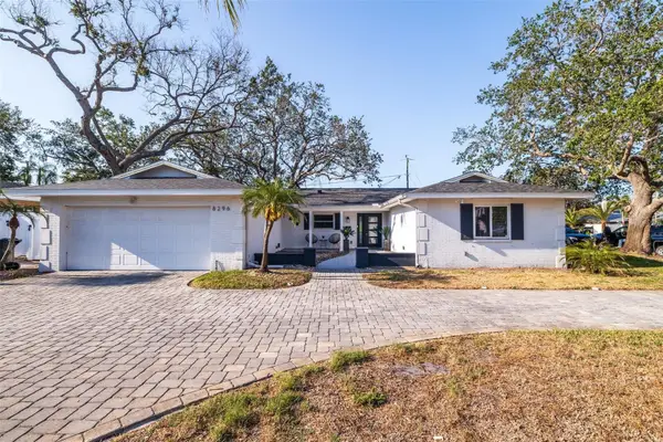 8296 33rd Avenue N, ST PETERSBURG, FL 33710