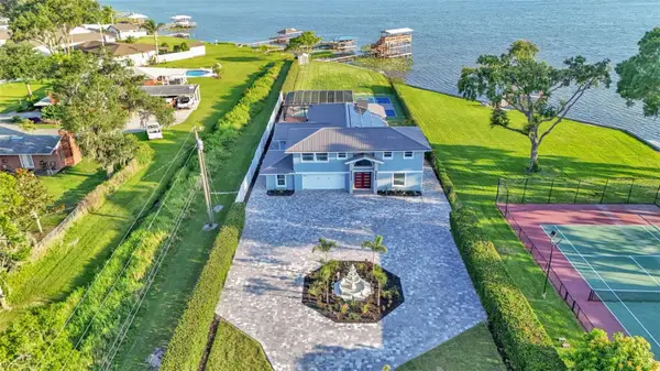 390 Windermere Drive, LAKELAND, FL 33809