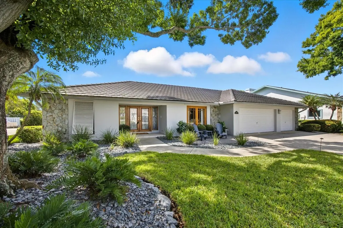 2900 Sandpiper Place, Clearwater, FL 33762 - Image #1