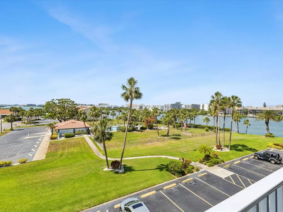 10216 Regal Drive #409, Largo, FL 33774 - Image #3