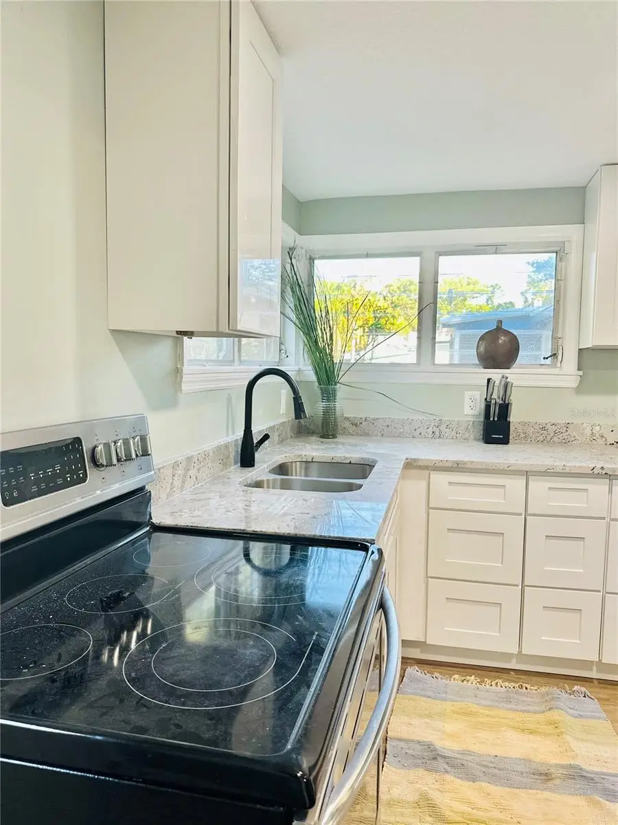 5654 12th Street, Zephyrhills, FL 33542 - Image #3