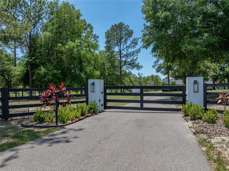 18577 Clay Hill Road, Dade City, FL 33523 - Image #2