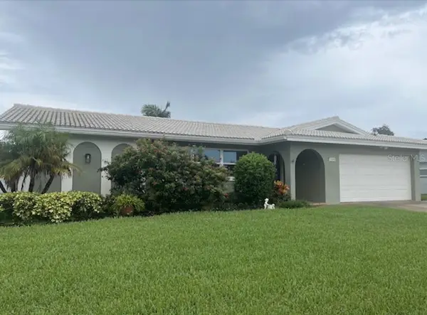 13000 90th Avenue, SEMINOLE, FL 33776