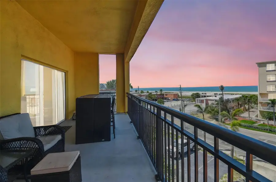 10315 Gulf Boulevard #302, Saint Petersburg, FL 33706 - Image #2