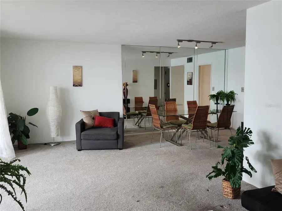 5155 9th Avenue N #206 B, Saint Petersburg, FL 33710 - Image #2