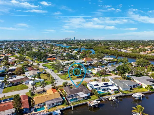 1399 49th Avenue Ne, ST PETERSBURG, FL 33703