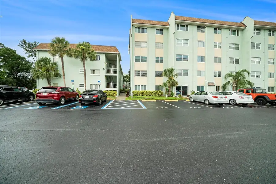 801 83rd Avenue N #107, Saint Petersburg, FL 33702 - Image #2