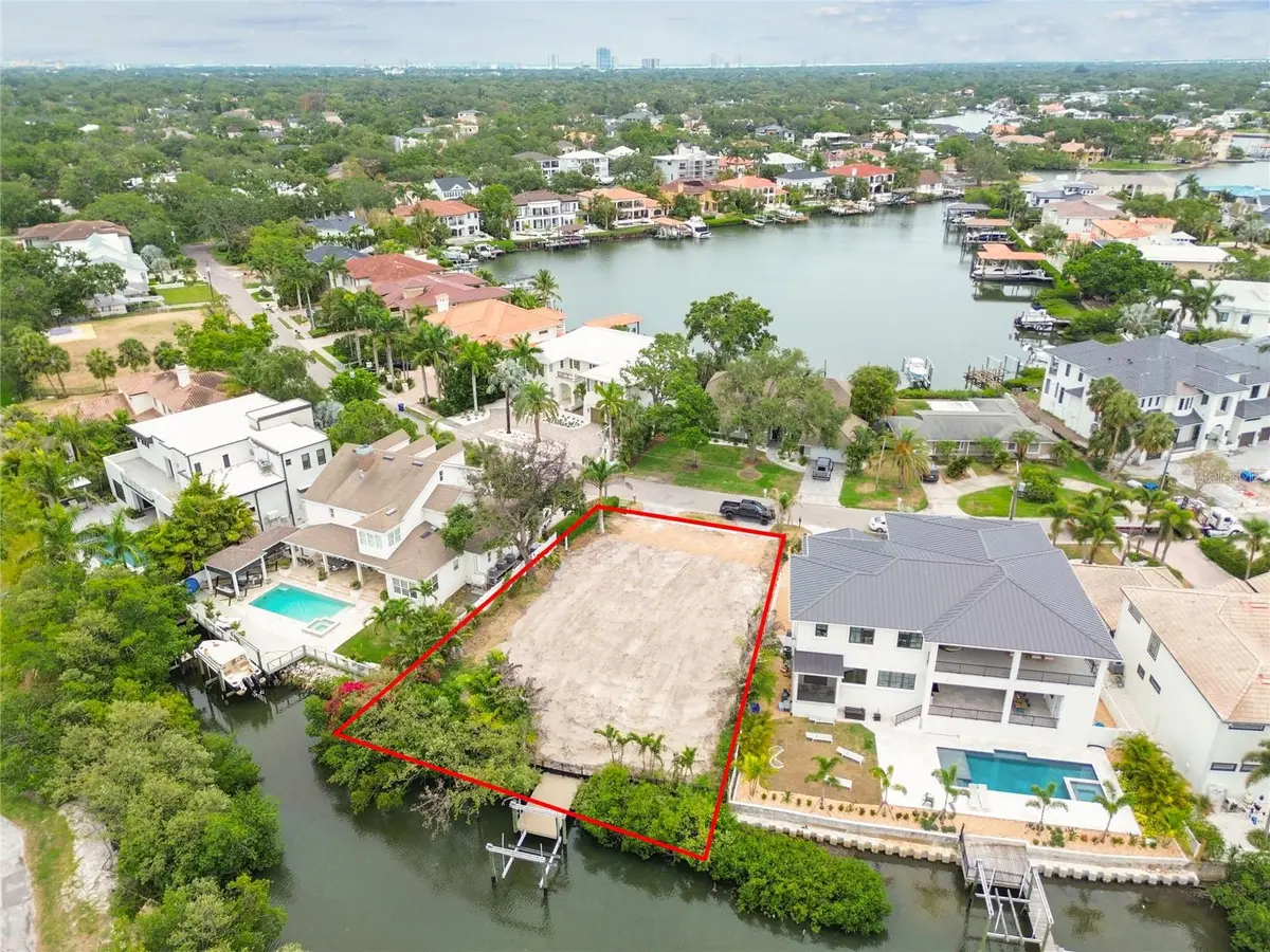 17 W Spanish Main Street, Tampa, FL 33609 - Image #1