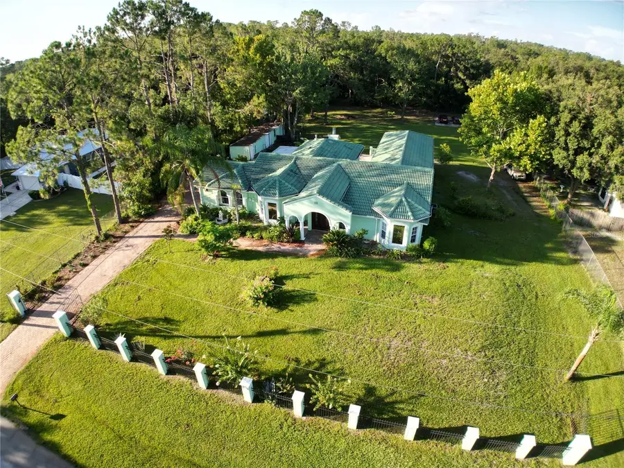 27752 Ravens Brook Road, Wesley Chapel, FL 33544 - Image #2